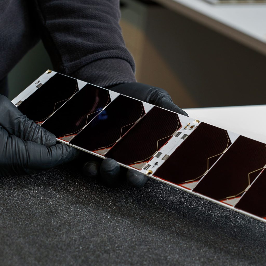 3u-cubesat-solar-panel-mtq-rbf-endurosat