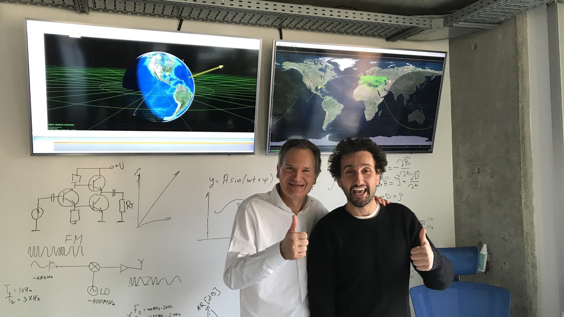 Mr. Robert-Jan Smits from the european commission visits endurosat