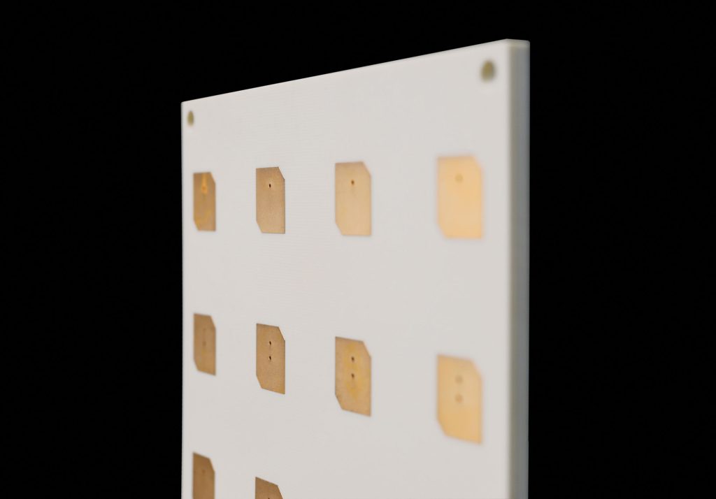 X-Band-4x4-Patch-Array-antenna-cuebsat-endurosat