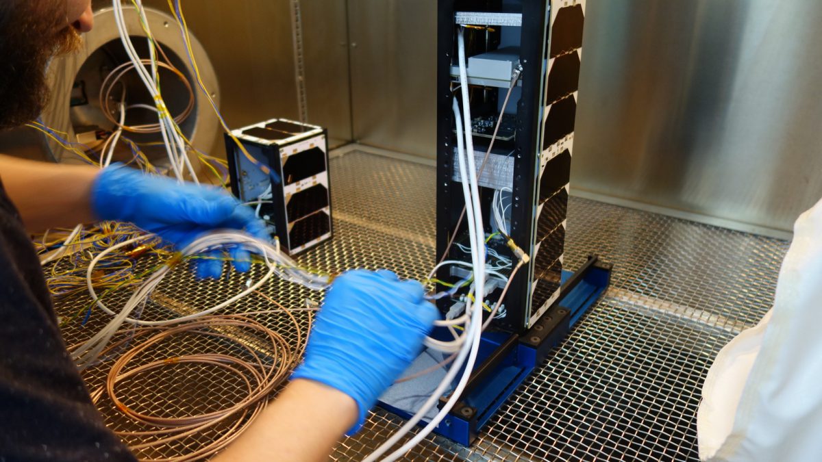 endurosat-cira-2019-space-qualification-thermal-cycling-test