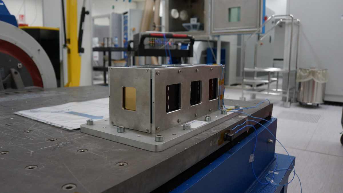 endurosat-space-qualification-2019-cira-vibration-test