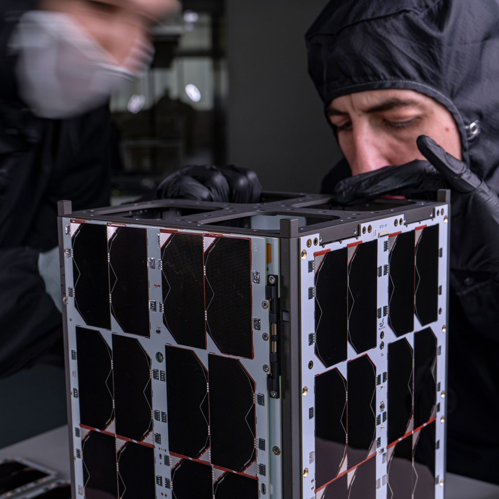 endurosat-12U-cubesat-nanosat-platform-satellite