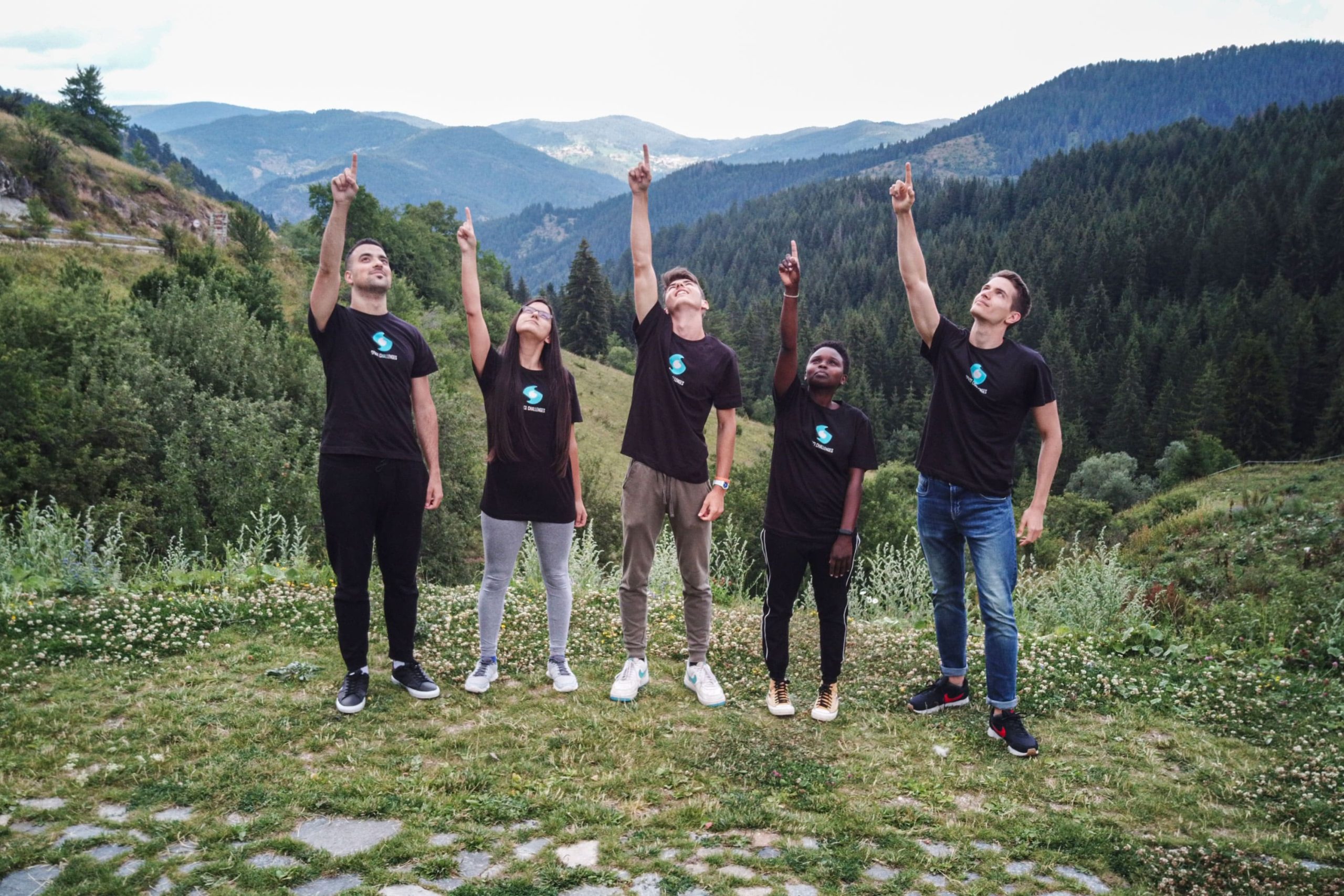 Students from 11 countries join Space Challenges 1 scaled