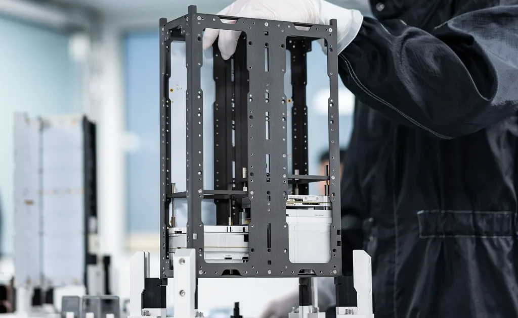 6U CubeSat Structure Web 18