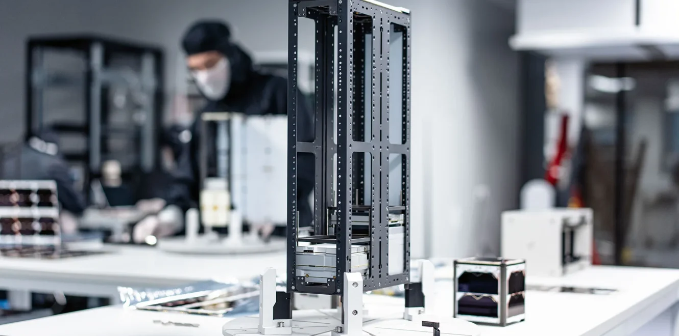 8U CubeSat Structure Web 10