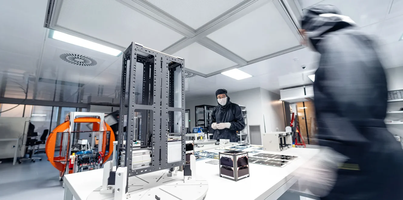 8U CubeSat Structure Web 11