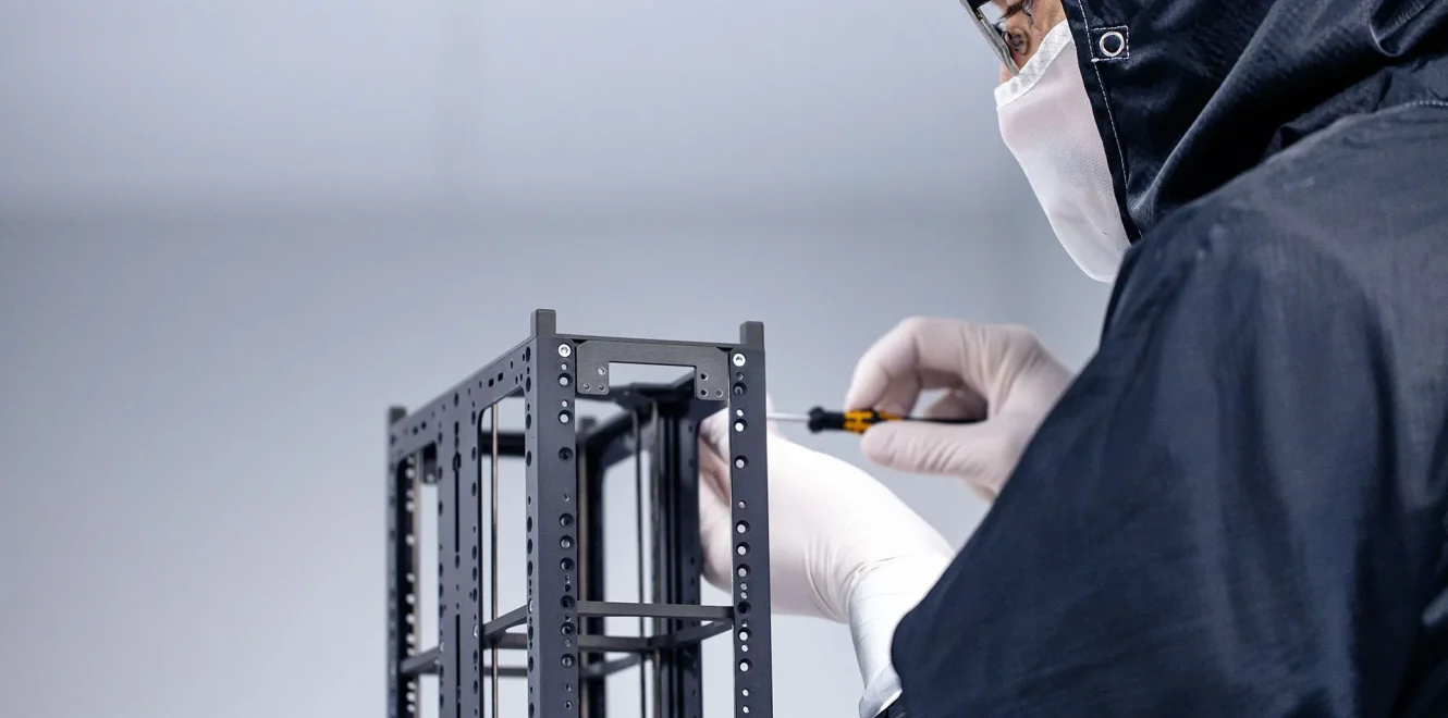 8U CubeSat Structure Web 14