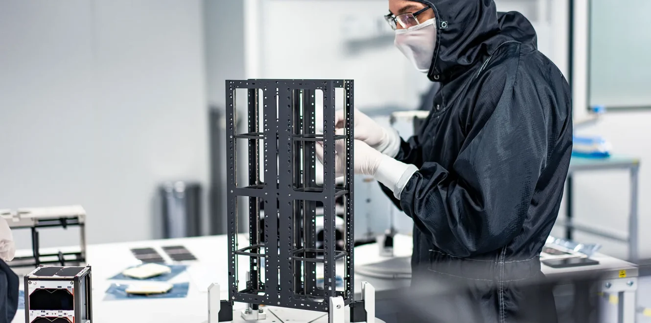 8U CubeSat Structure Web 5