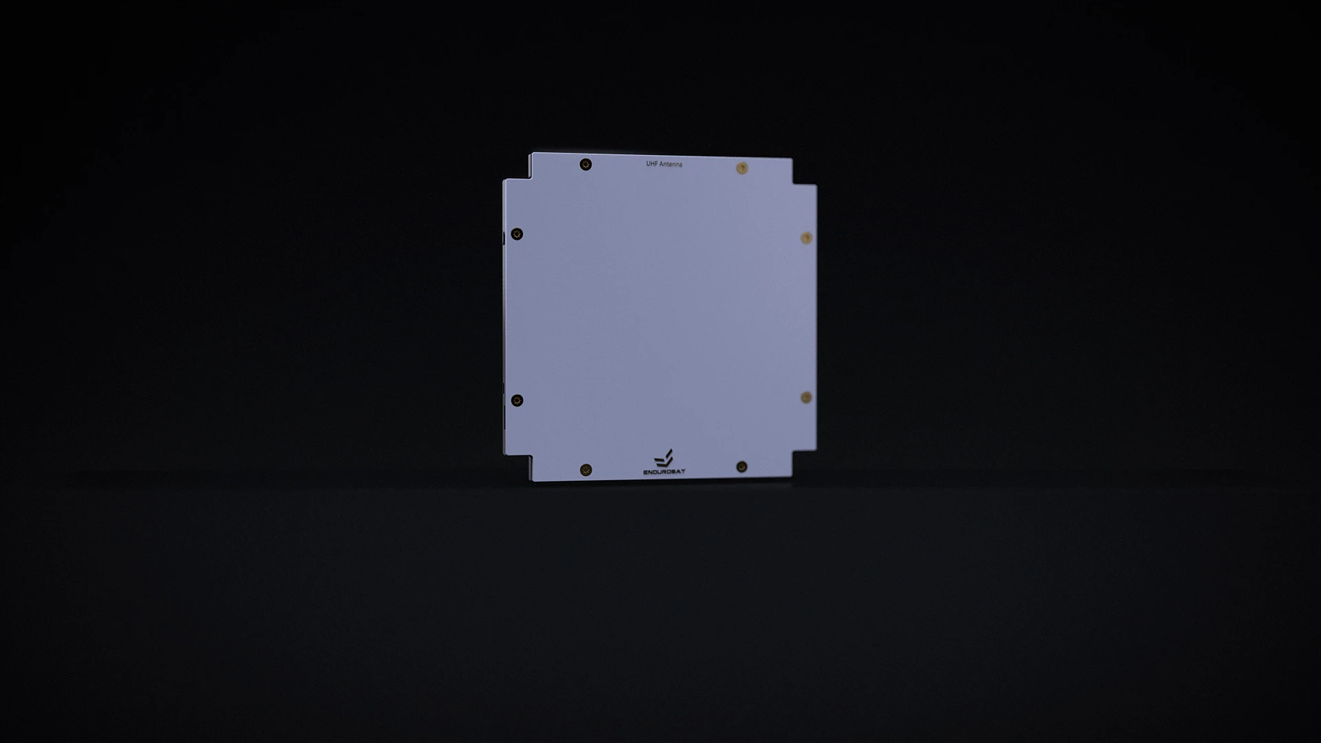 UHF Antenna III web render 1 4