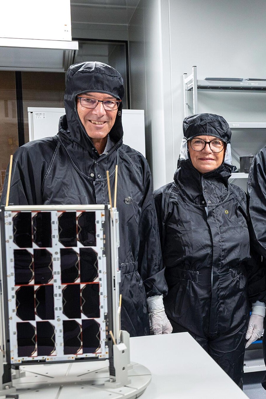 ICARUS 2.0 satellite constellation engineers "Internet of Animals"